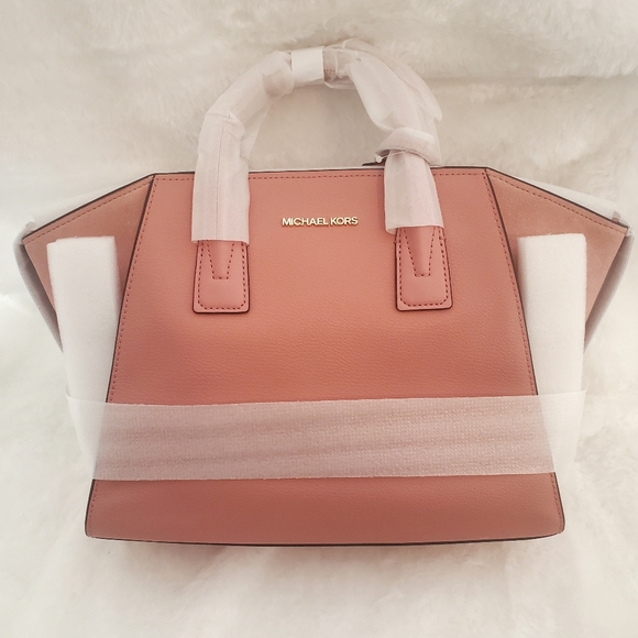 Michael Kors purse - Picture 1 of 10